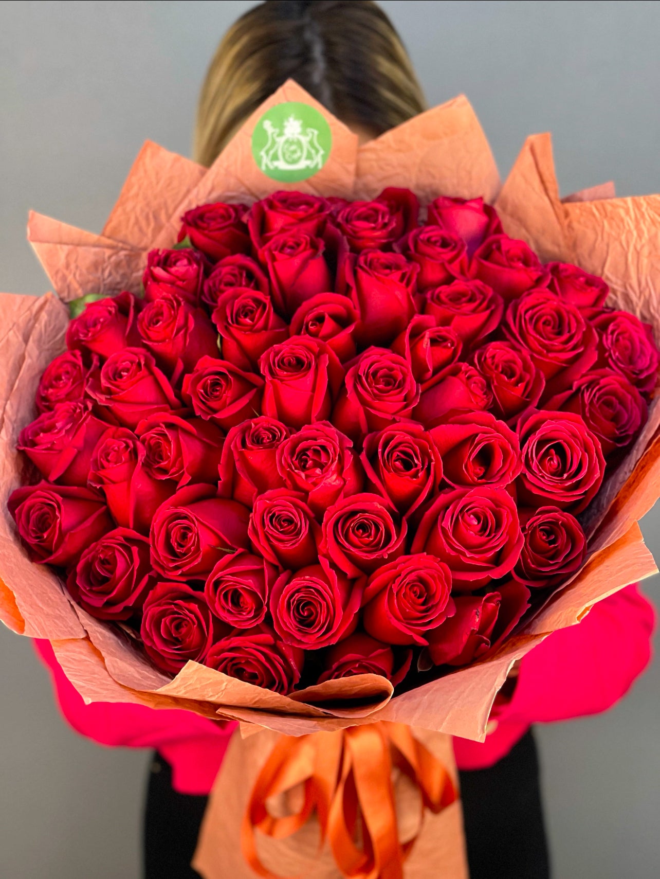 Eternal Romance 51 Kırmızı Gül Buketi, tutku dolu bir hediye. 