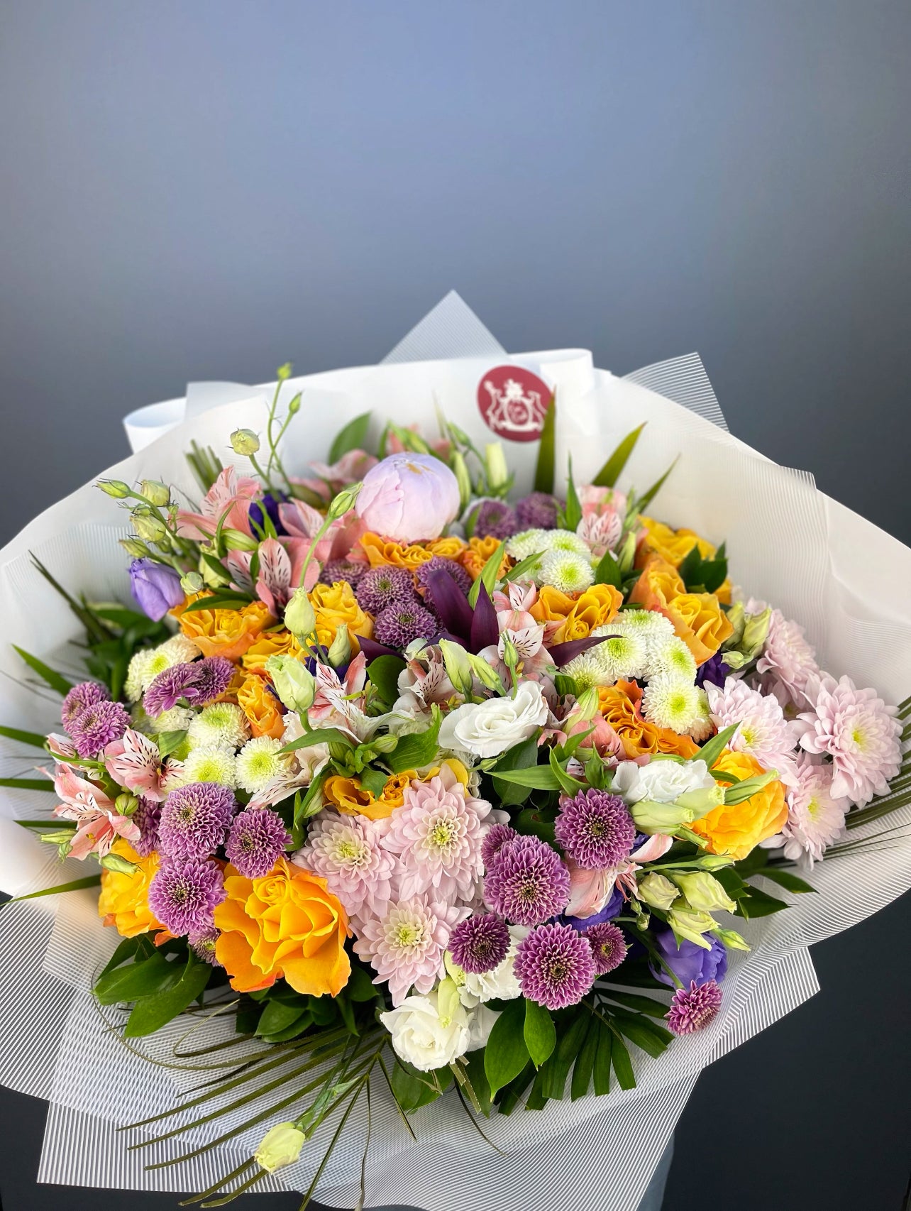 Floral Radiance Buket