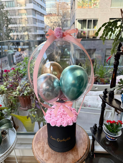 Siyah Kutuda Pembe Güller Balon Aranjmanı