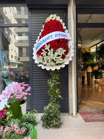 Kırmızı Gerbera Beyaz Lilyum Ayaklı Sepet