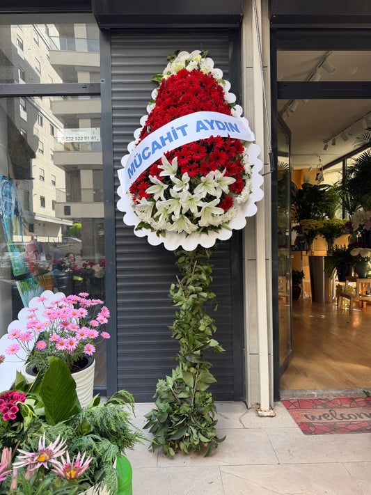 Kırmızı Gerbera Beyaz Lilyum Ayaklı Sepet