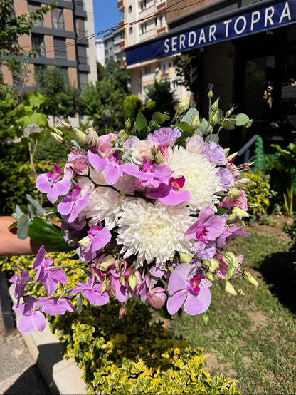 Lilac Orchid Bloom Buketi