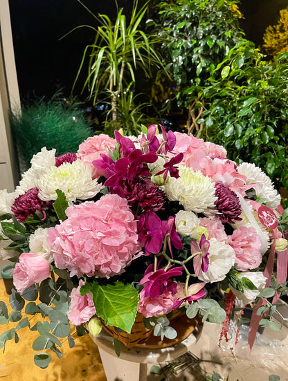 Blush Velvet Basket Aranjmanı